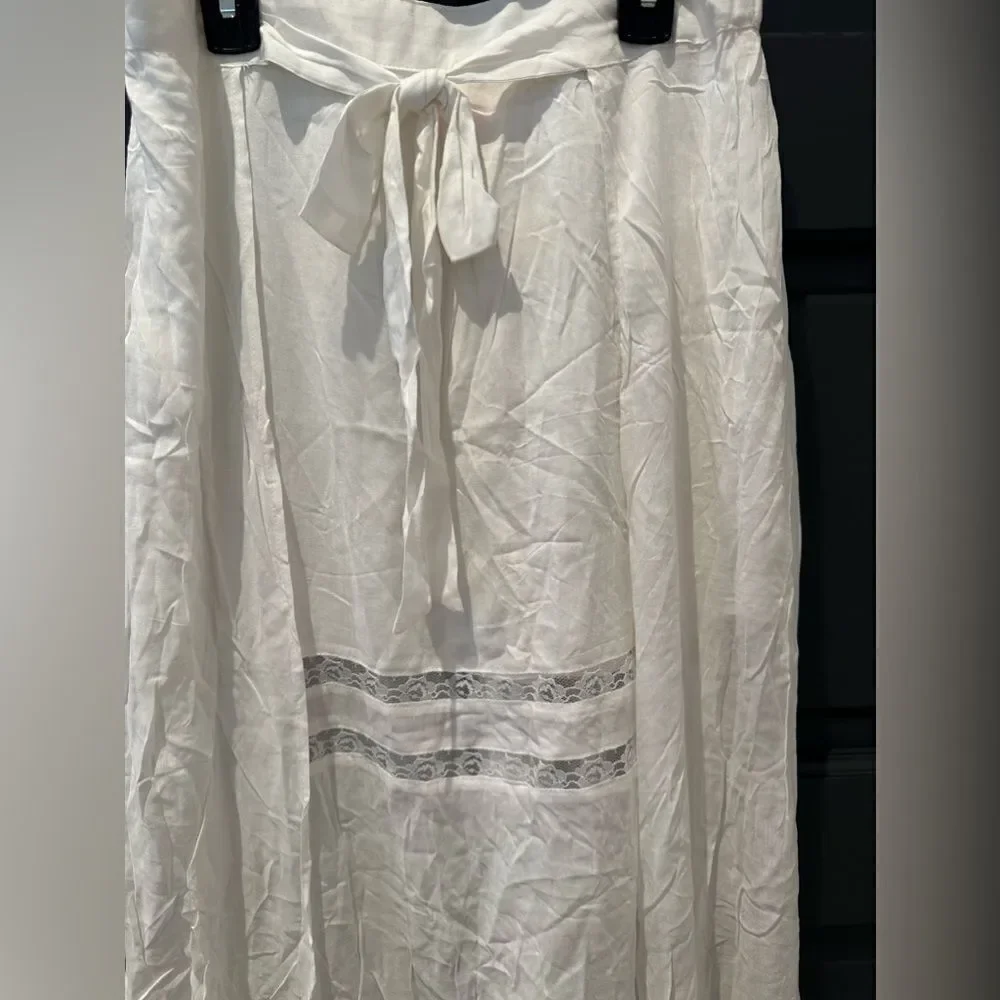 Flirty maxi skirt - Picture 2 of 6